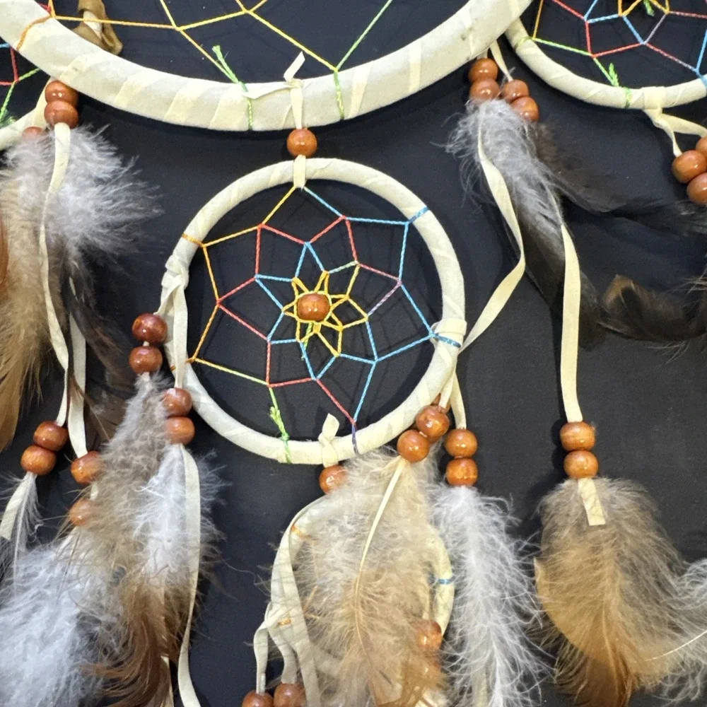 DREAM CATCHER - Handmade NWT Rainbow String Multicolor Fearhers- Wall Hanging -